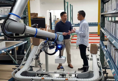 Top Five Industrial Applications of Cobots by Universal Robots