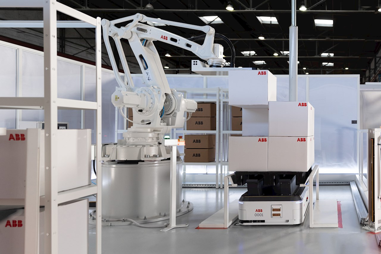 MC ABB Rebrands Autonomous Mobile Robot Portfolio 3 1280x853