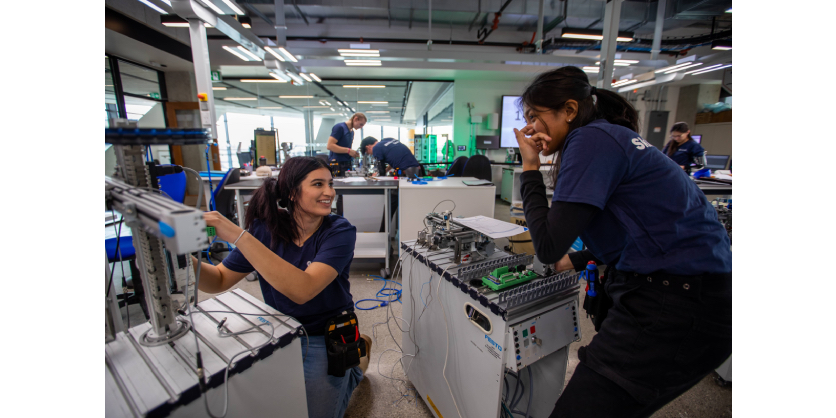 Humber Students Win Intra-Provincial Mechatronics Skills Competition