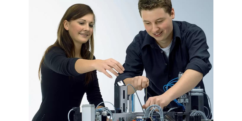 Industrial Process Control Learning Systems from Festo