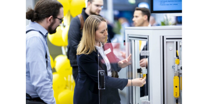 At the Hannover Messe – Safety Switches with Guard Locking