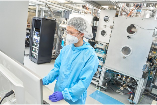 OTI Lumionics Transforms OLED Testing with Next-Generation Lab Automation