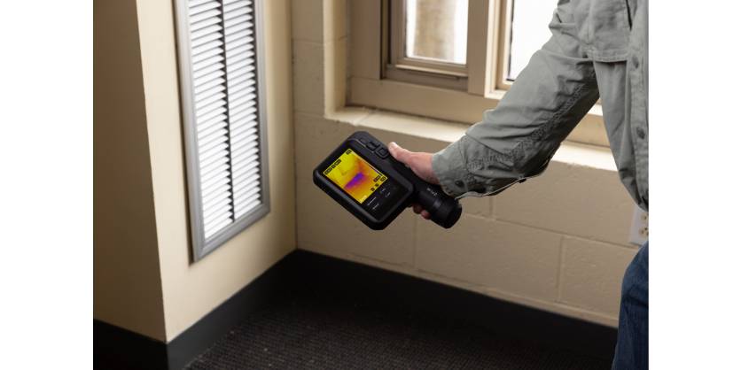 Flir iXX-Series Combines Thermal Camera with App-Enabled Functionality to Transform Asset Condition Monitoring Tasks